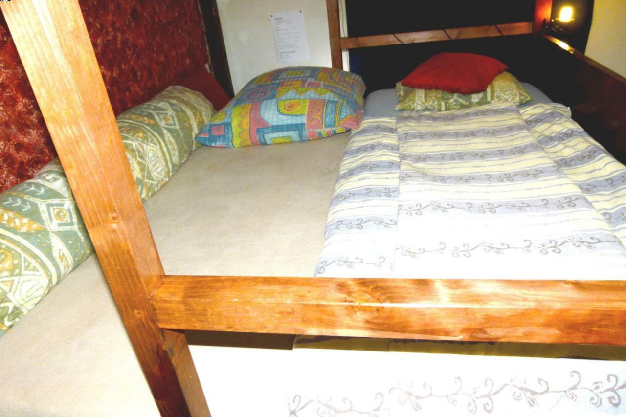 Citycentre Room For 1 Female Persons - Alternative Plus 1 Child Frankfurt am Main Exterior foto